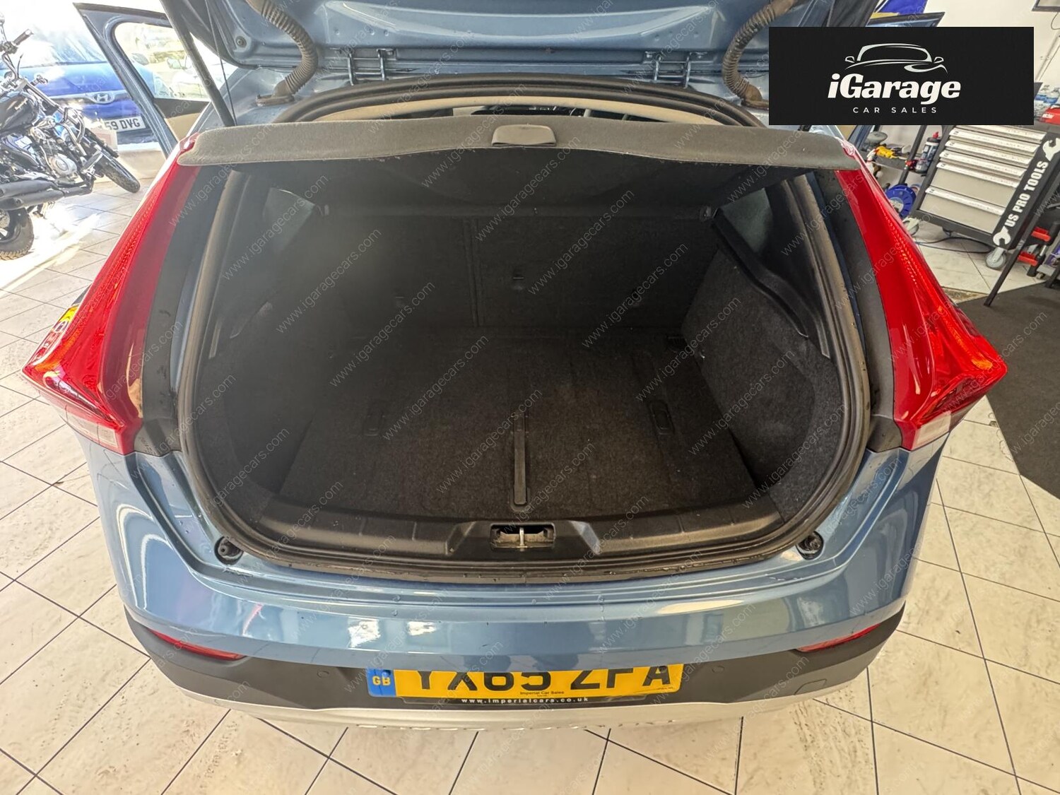 Used Volvo V40 Cross Country 2015 for sale - 76741836: Photo 9