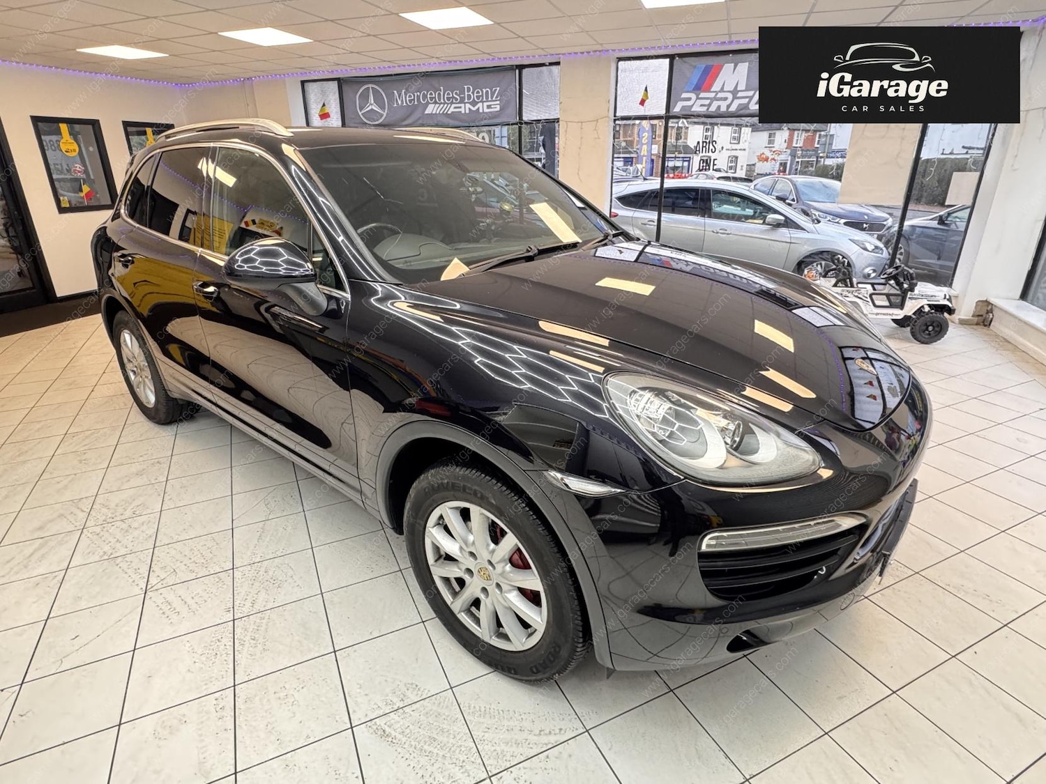Used Porsche Cayenne 2012 for sale - 77377717: Photo 2