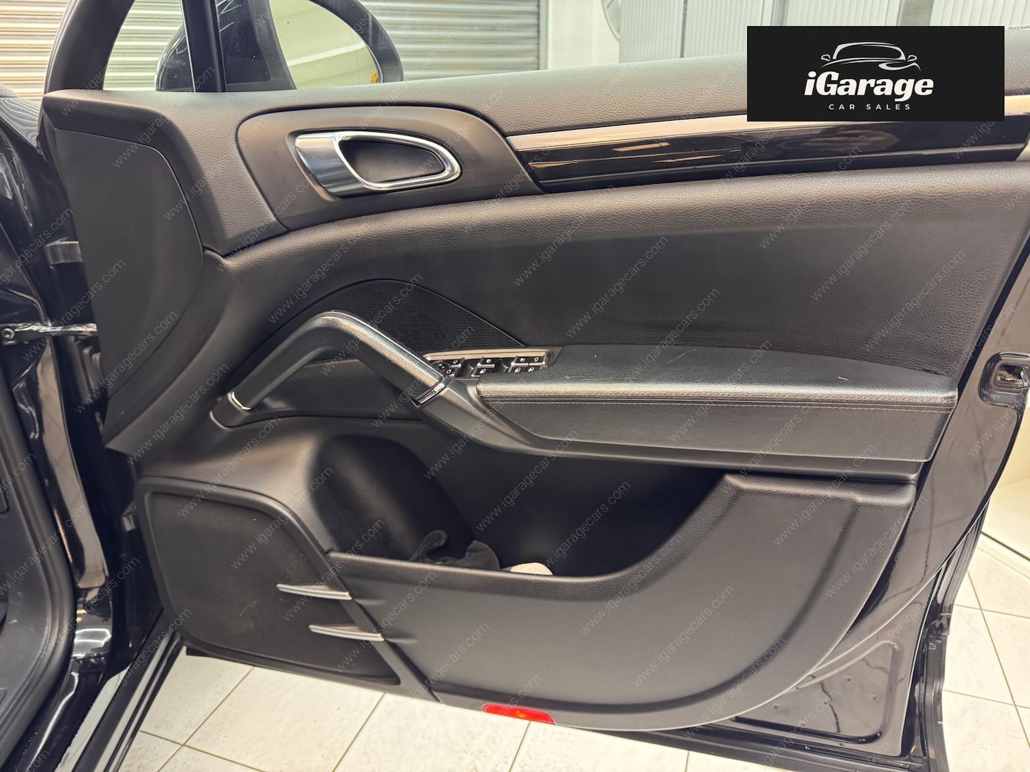 Used Porsche Cayenne 2012 for sale - 77377717: Photo 37