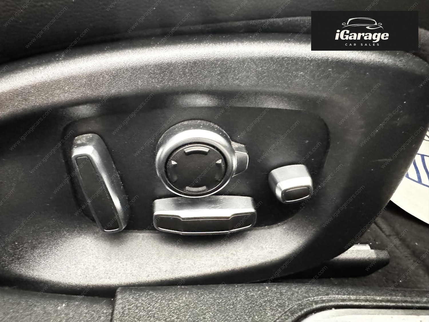 Used Jaguar XE 2017 for sale - 78156436: Photo 31