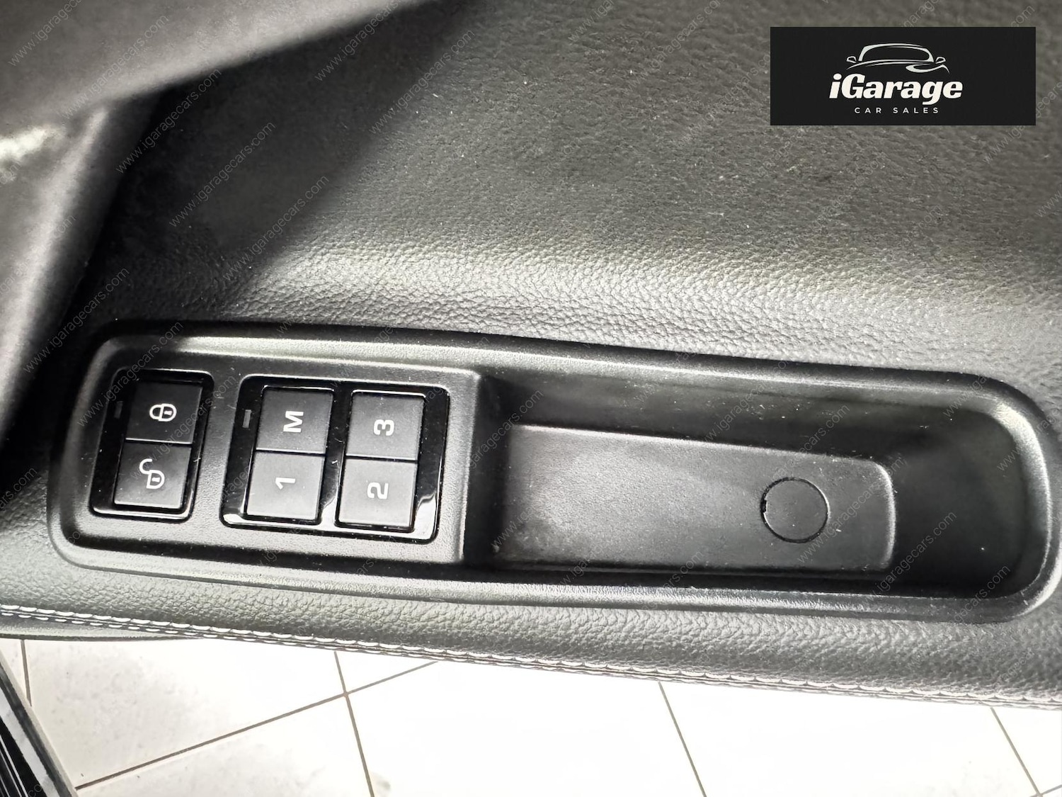 Used Jaguar XE 2017 for sale - 78156436: Photo 35