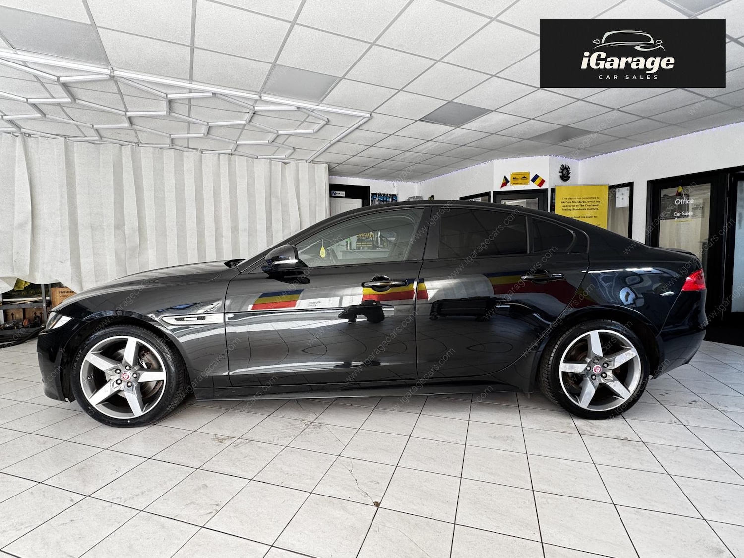 Used Jaguar XE 2017 for sale - 78156436: Photo 39