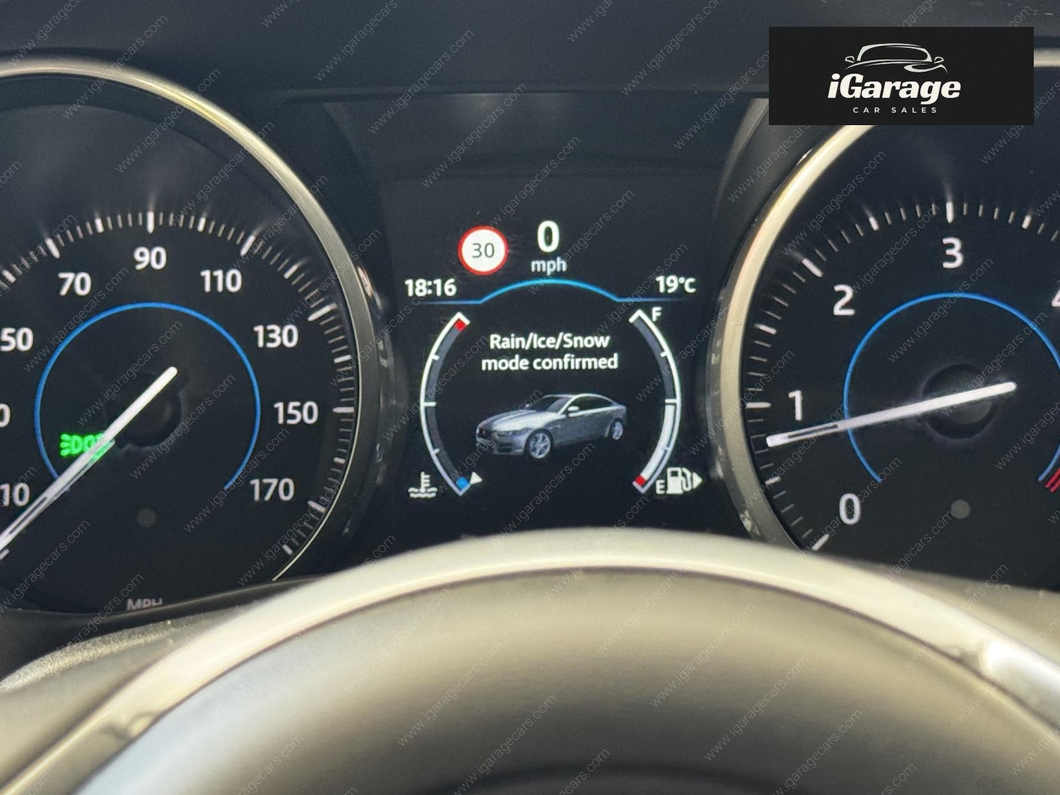 Used Jaguar XE 2017 for sale - 78156436: Photo 6