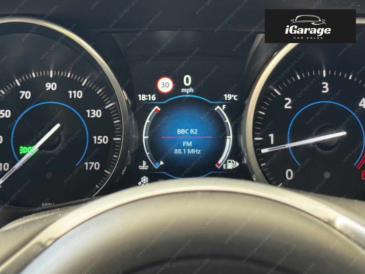 Used Jaguar XE 2017 for sale - 78156436: Photo 7