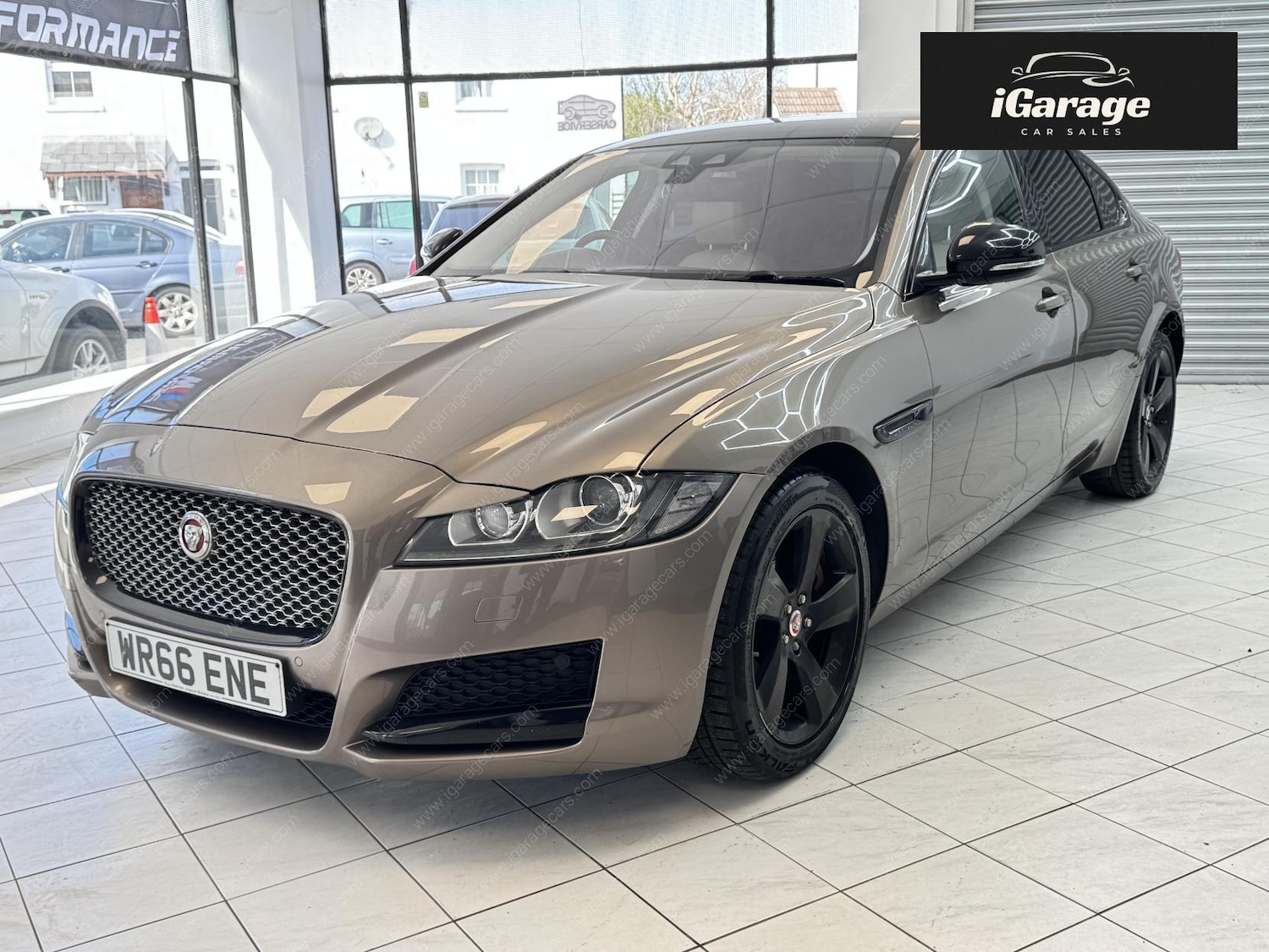 Used Jaguar XF 2016 for sale - 76312666: Photo 4