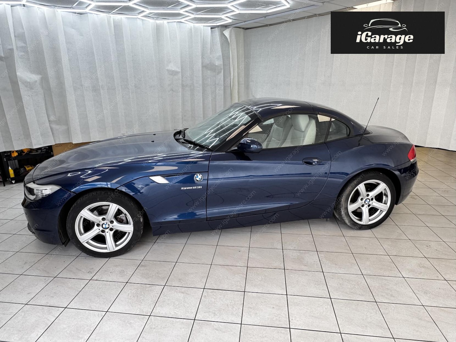 Used BMW Z4 2009 for sale - 77736222: Photo 2
