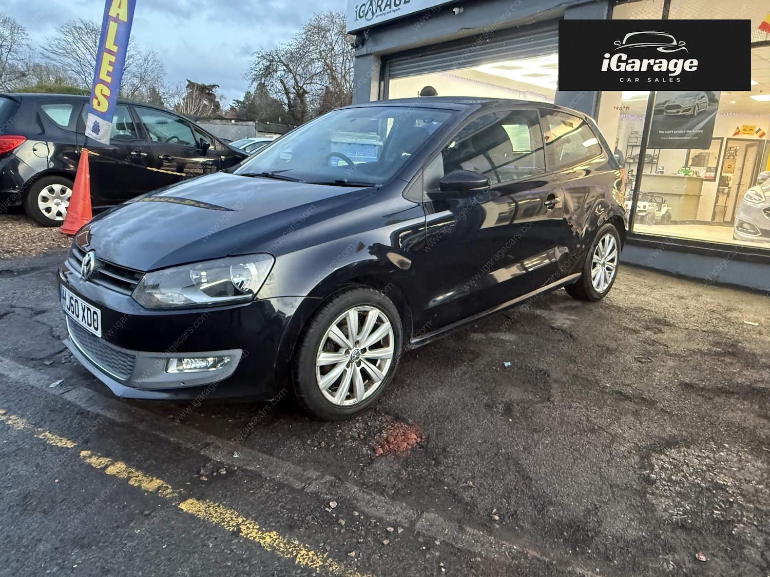 Used Volkswagen Polo 2010 for sale - 77019141: Photo 2