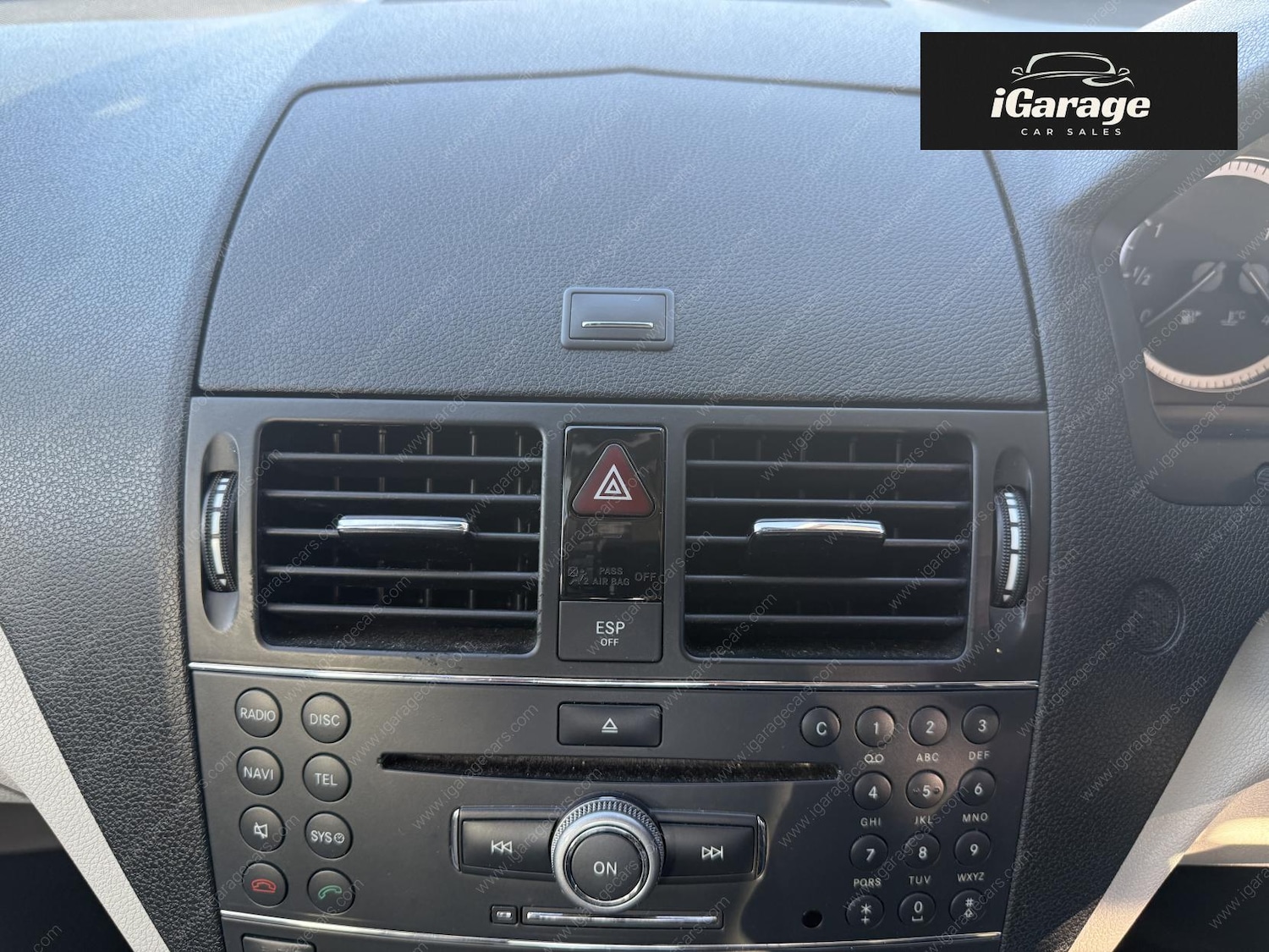 Used Mercedes-Benz C Class 2015 for sale - 75973279: Photo 28