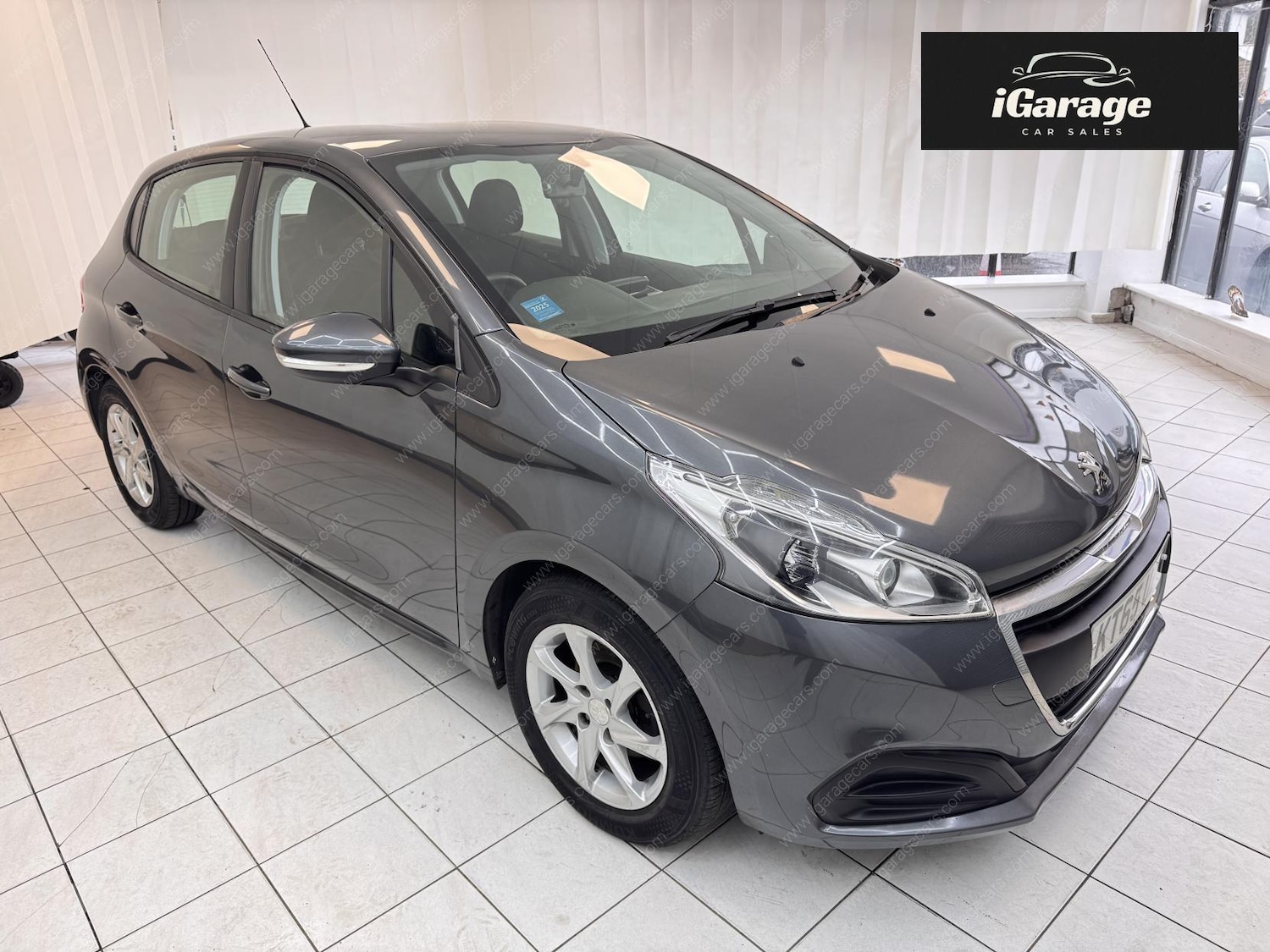 Used Peugeot 208 2016 for sale - 77619400: Photo 2