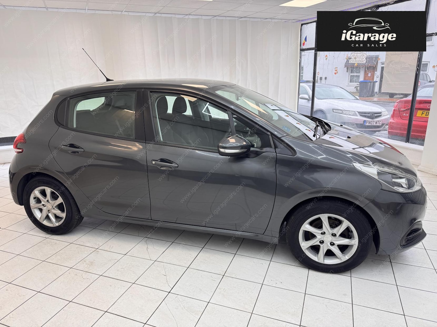 Used Peugeot 208 2016 for sale - 77619400: Photo 3