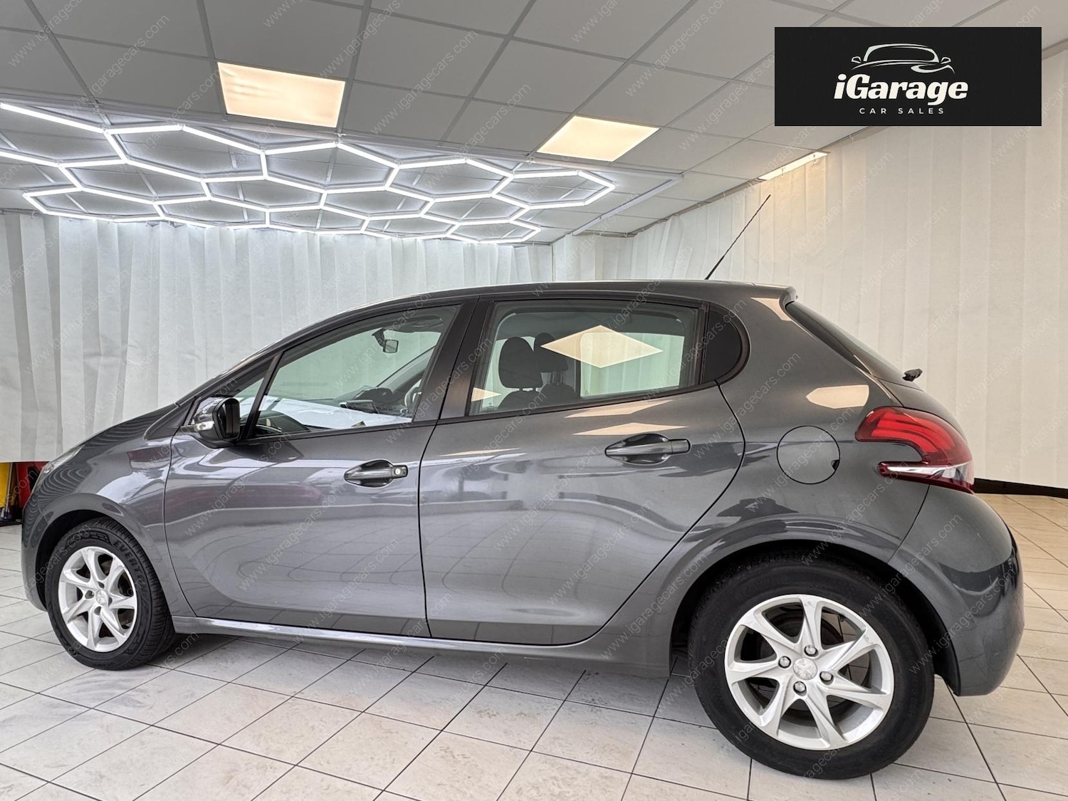 Used Peugeot 208 2016 for sale - 77619400: Photo 9