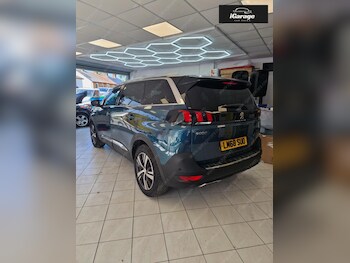 Used Peugeot 5008 2018 for sale - 78957482: Photo