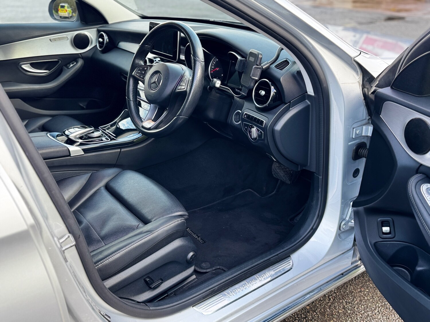 Used Mercedes-Benz C Class 2016 for sale - 77724302: Photo 12