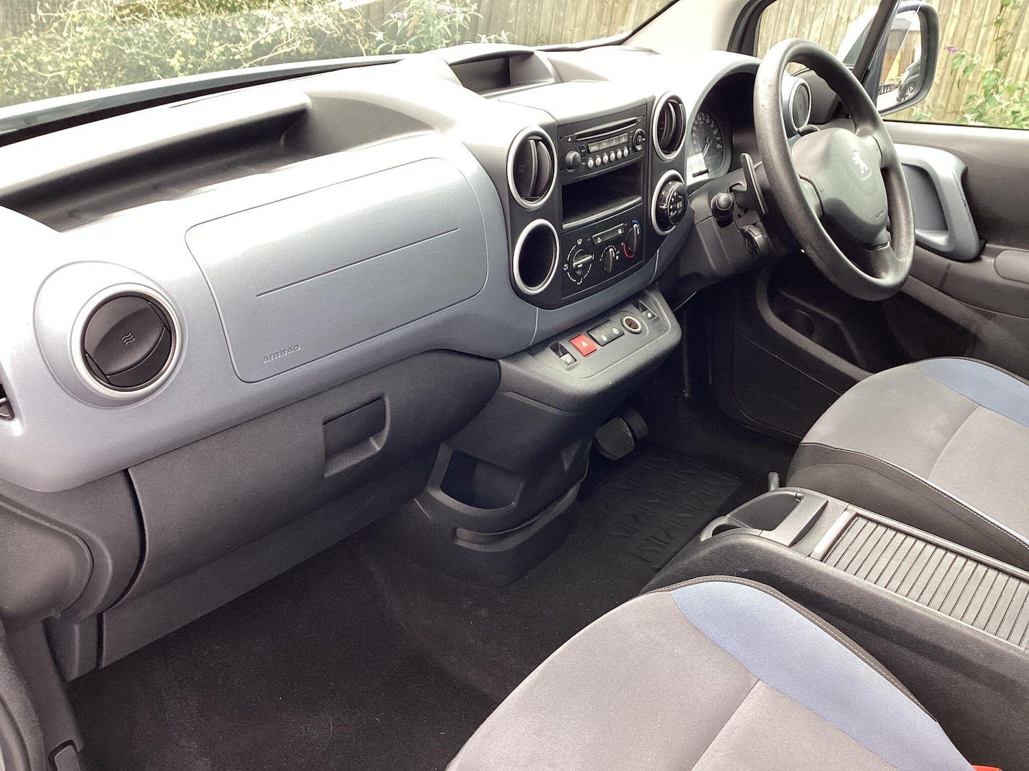 Used Peugeot Partner Tepee 2013 for sale - 76441315: Photo 3