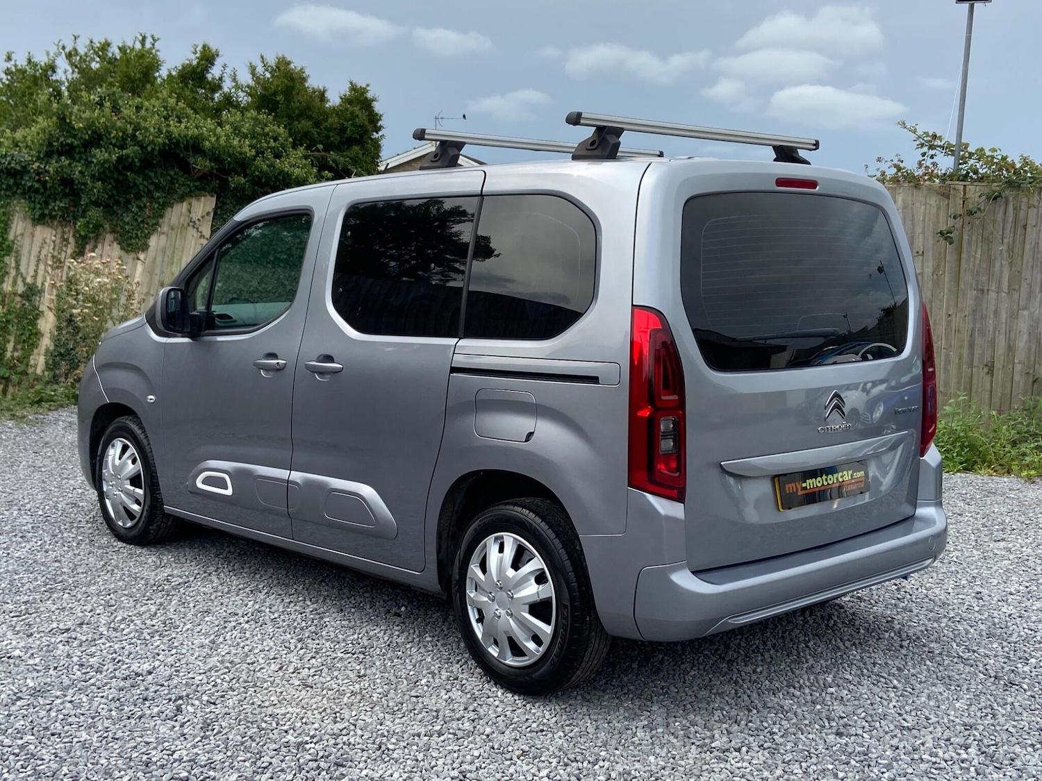 Vehicle 21