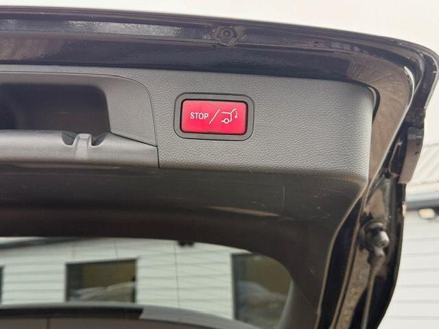 Used Mercedes-Benz GLC 2018 for sale - 76441029: Photo 11