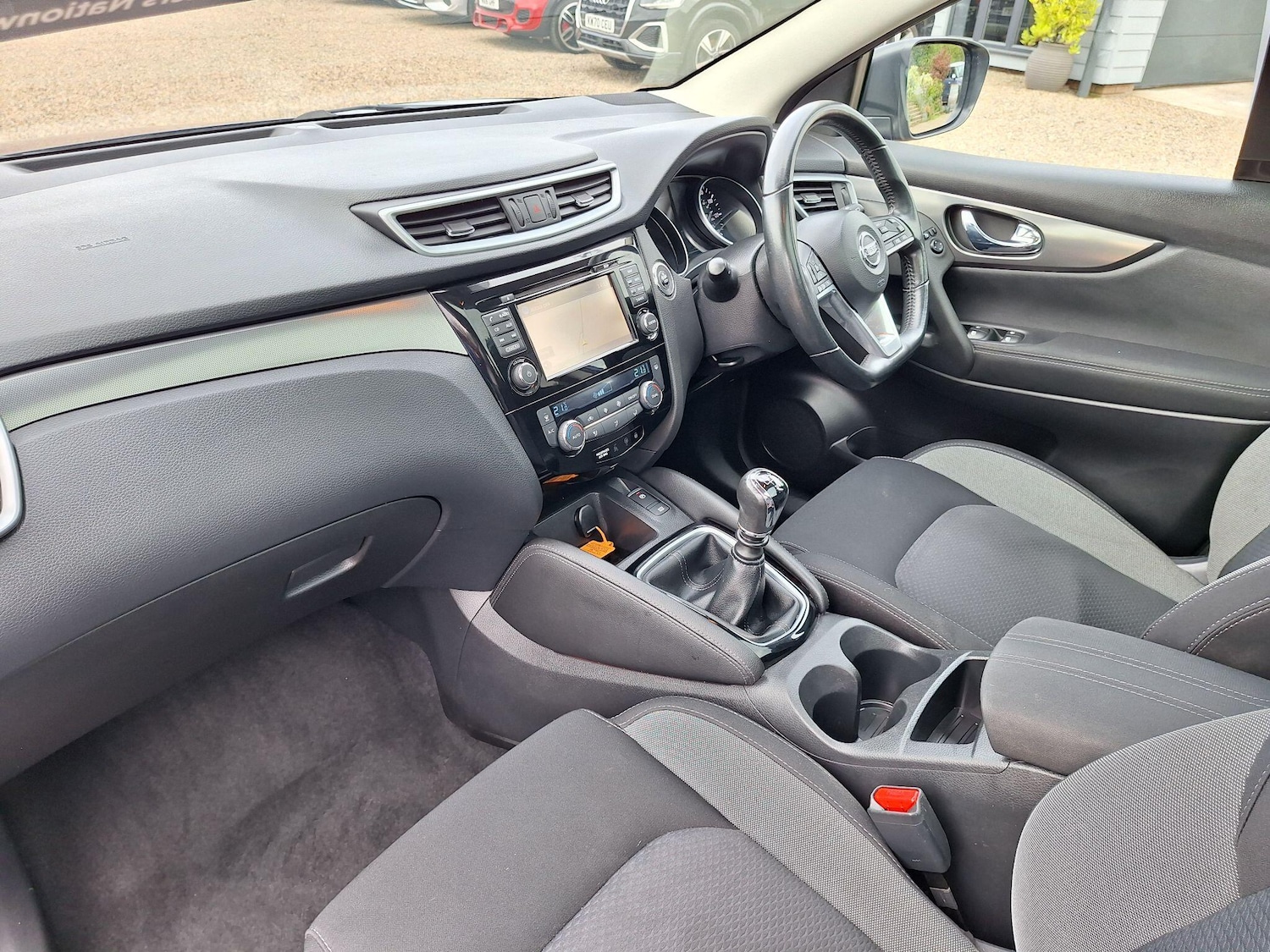 Used Nissan Qashqai 2018 for sale - 76109445: Photo 3
