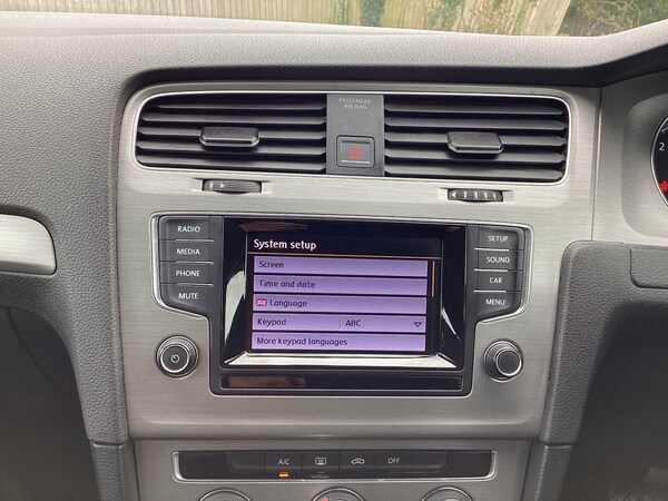 Used Volkswagen Golf 2014 for sale - 76260197: Photo 17