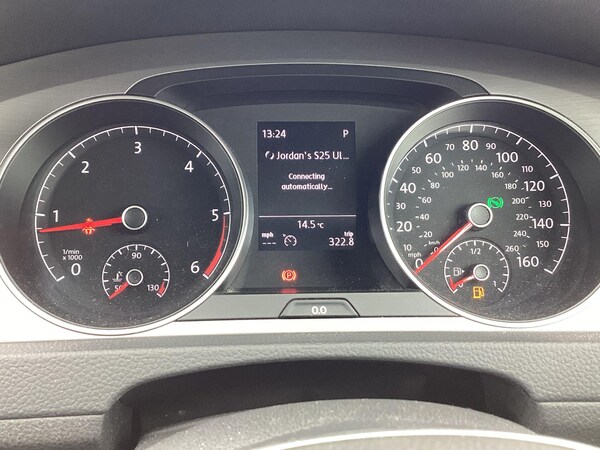 Used Volkswagen Golf 2014 for sale - 76260197: Photo 24