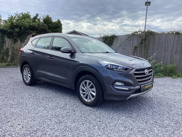 Used Hyundai TUCSON 2017 for sale - 76123085: Photo 1