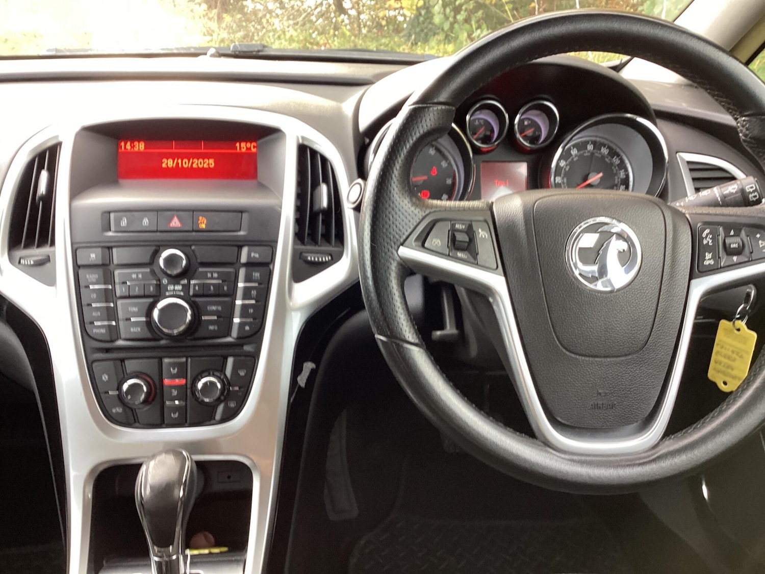 Used Vauxhall Astra 2011 for sale - 76441013: Photo 15