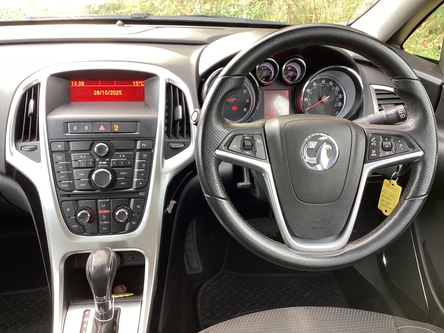 Used Vauxhall Astra 2011 for sale - 76441013: Photo 16