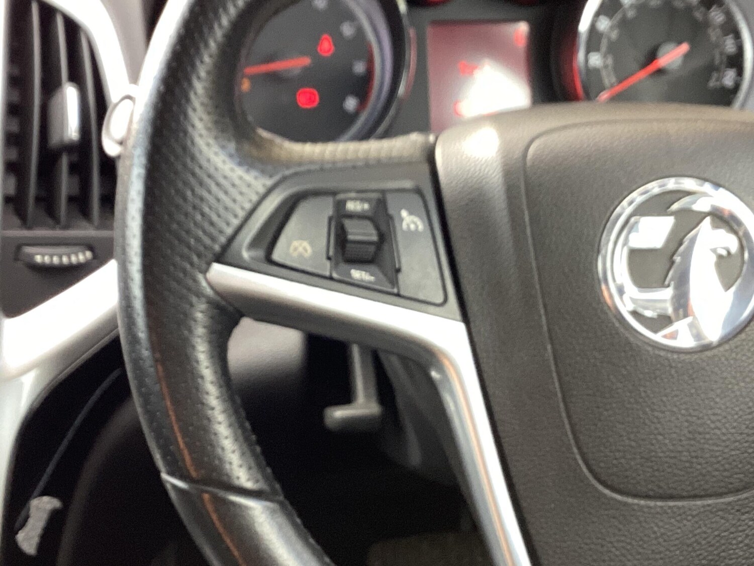 Used Vauxhall Astra 2011 for sale - 76441013: Photo 19