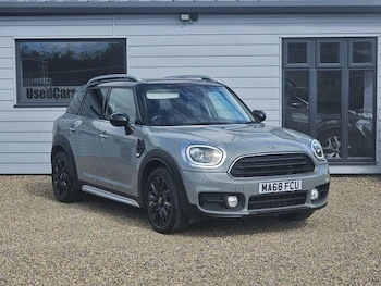 Used MINI Countryman 2018 for sale - 76440825: Photo