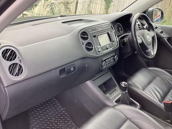 Used Volkswagen Tiguan 2014 for sale - 76042115: Photo