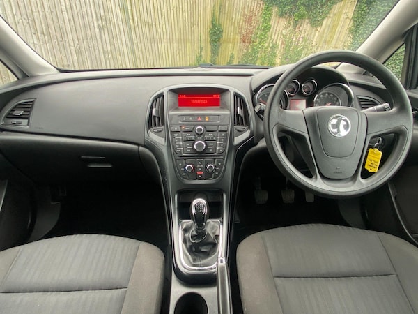 Used Vauxhall Astra 2012 for sale - 75280183: Photo 12