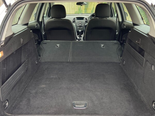 Used Vauxhall Astra 2012 for sale - 75280183: Photo 18