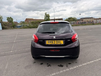 Used Peugeot 208 2013 for sale - 78623541: Photo