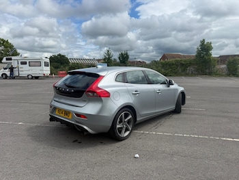 Used Volvo V40 2014 for sale - 78965702: Photo