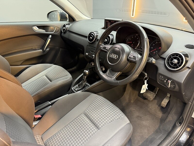 Used Audi A1 2011 for sale - 76859822: Photo 32