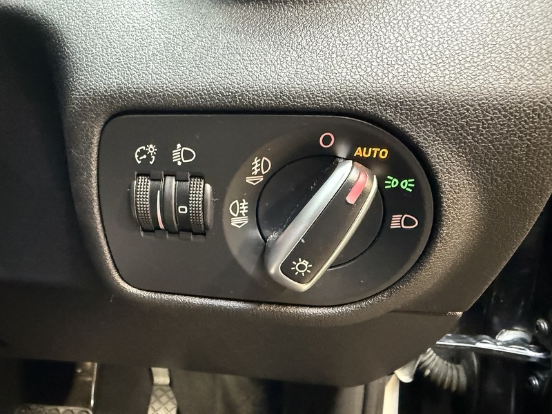 Used Audi A1 2011 for sale - 76859822: Photo 34