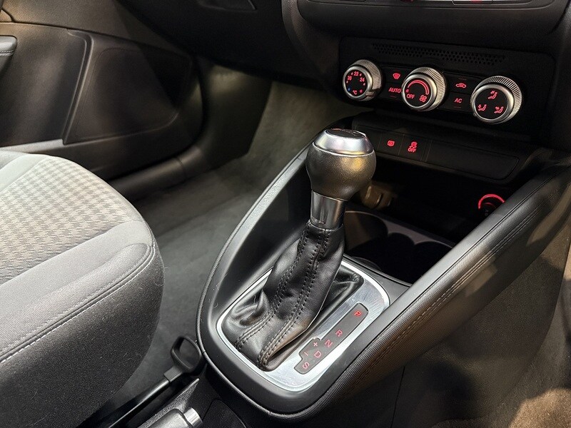 Used Audi A1 2011 for sale - 76859822: Photo 51