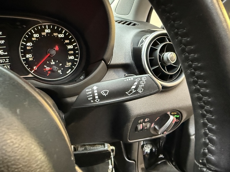 Used Audi A1 2011 for sale - 76859822: Photo 56