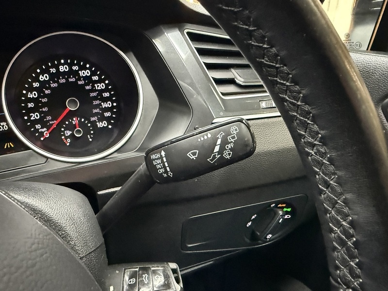 Used Volkswagen Tiguan 2018 for sale - 77681413: Photo 56