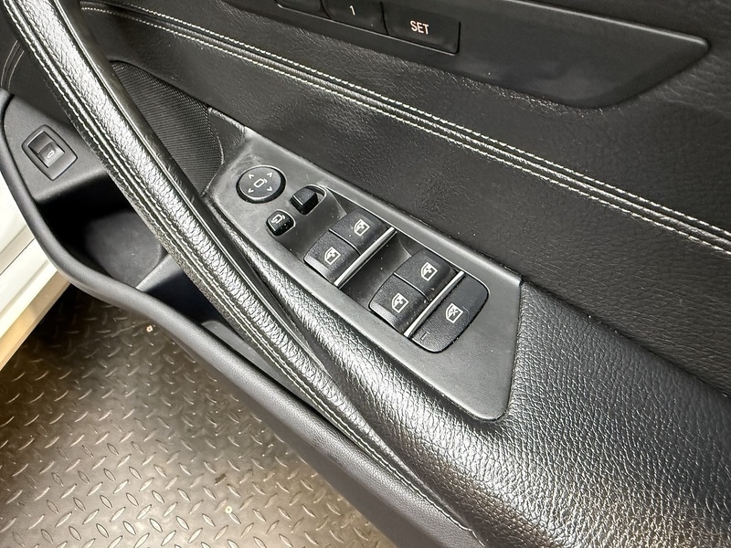 Used BMW 5 Series 2017 for sale - 77668058: Photo 30