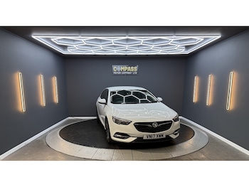 Used Vauxhall Insignia 2017 for sale - 77920937: Photo