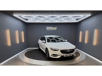 Used Vauxhall Insignia 2017 for sale - 77920937: Photo