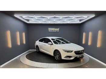 Used Vauxhall Insignia 2017 for sale - 77920937: Photo