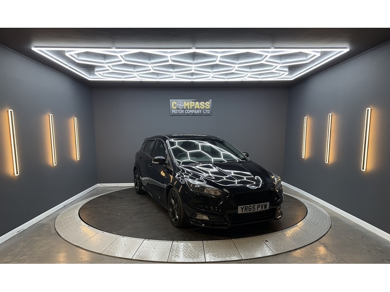 Used Ford Focus 2015 for sale - 76859824: Photo 2