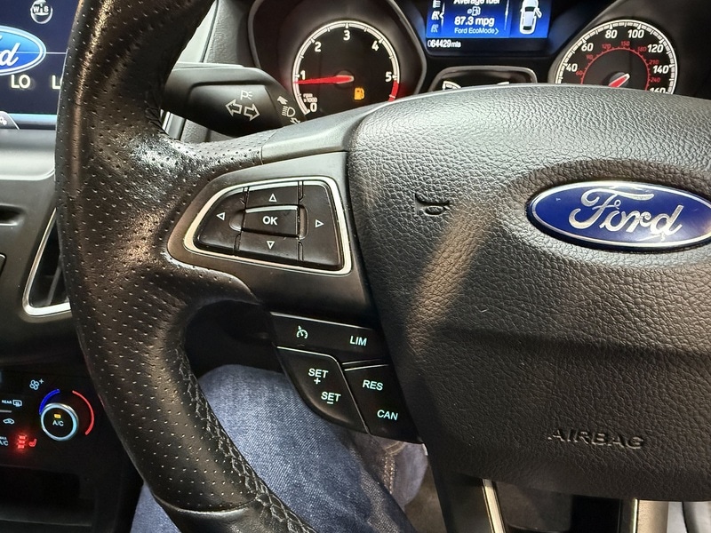 Used Ford Focus 2015 for sale - 76859824: Photo 46