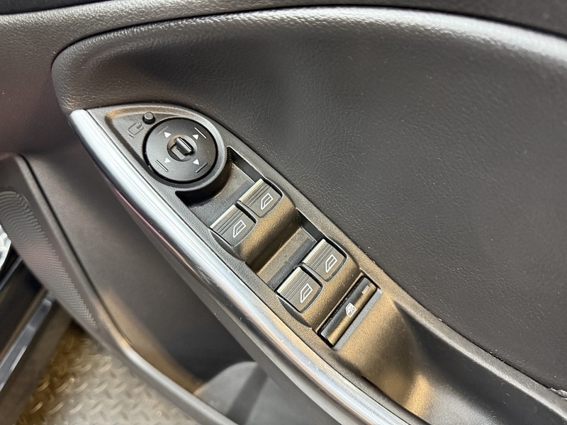 Used Ford Focus 2015 for sale - 76859824: Photo 51