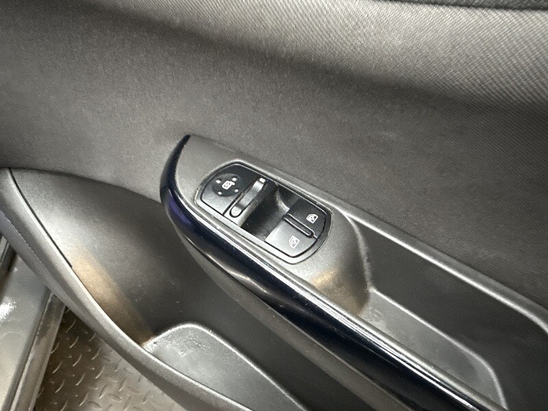 Used Vauxhall Corsa 2015 for sale - 77937448: Photo 27