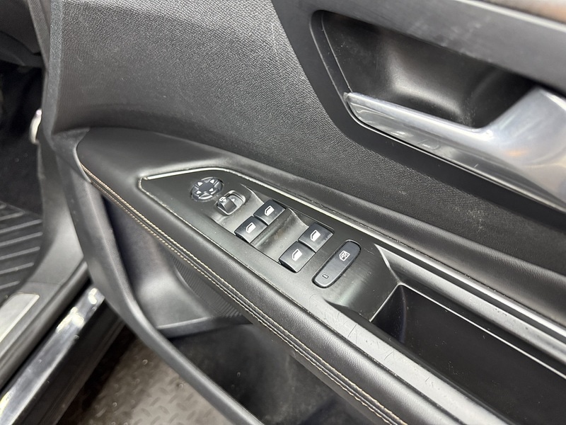 Used Peugeot 3008 2018 for sale - 77213055: Photo 31