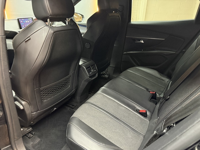 Used Peugeot 3008 2018 for sale - 77213055: Photo 39