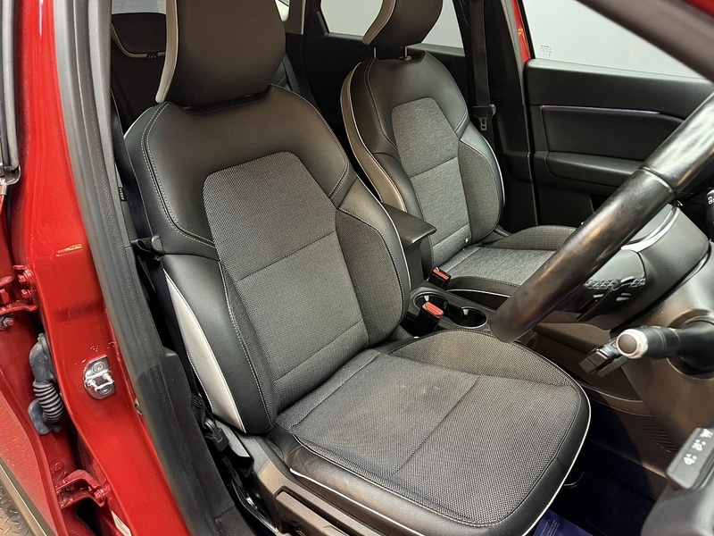 Used Renault Captur 2021 for sale - 77622074: Photo 34