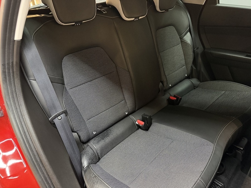 Used Renault Captur 2021 for sale - 77622074: Photo 39